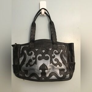 Women’s Labrado Leather shoulder bag lightly used